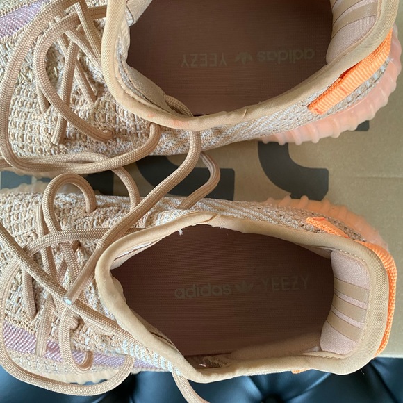 Yeezy Boost 350 V2 Clay Size 8 - Picture 2 of 4